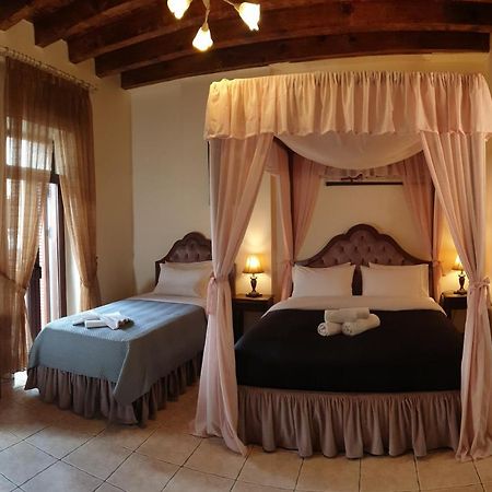 Odos Oneiron Boutique Hotel Chrissi Akti Chania Exterior foto