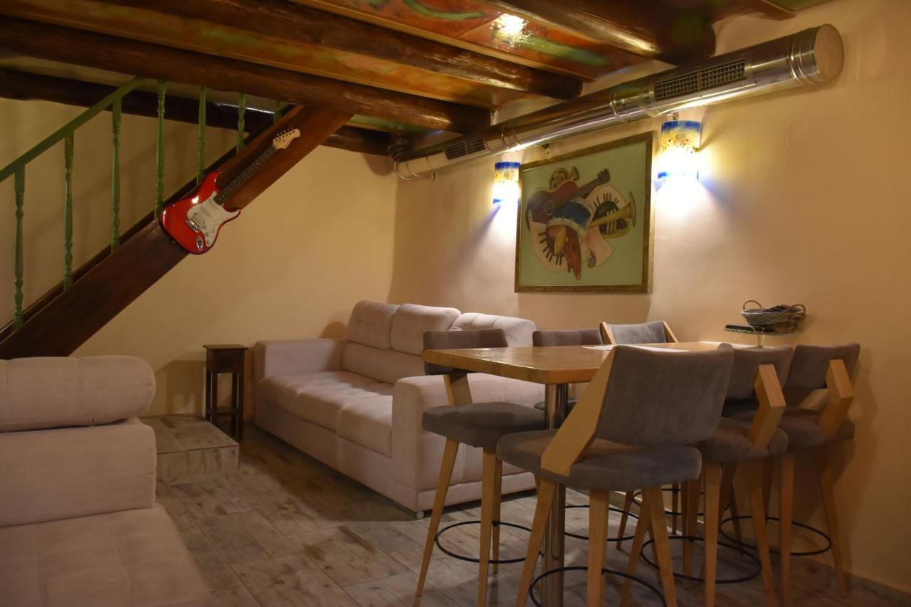 Odos Oneiron Boutique Hotel Chrissi Akti Chania Exterior foto